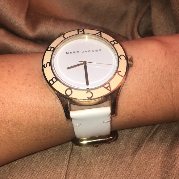 Marc by Marc Jacobs white and gold leather watch - Picture 2 of 8